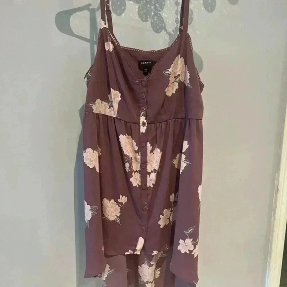 Torrid Lexie Tank Tunic Hi Low Georgette Babydoll
Cami Purple Floral Size 00 - Picture 2 of 4